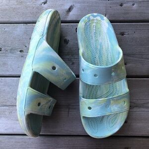 Women's 10 Men's 8 Crocs Blue Green Marbled Sandal Slides Slide Unisex